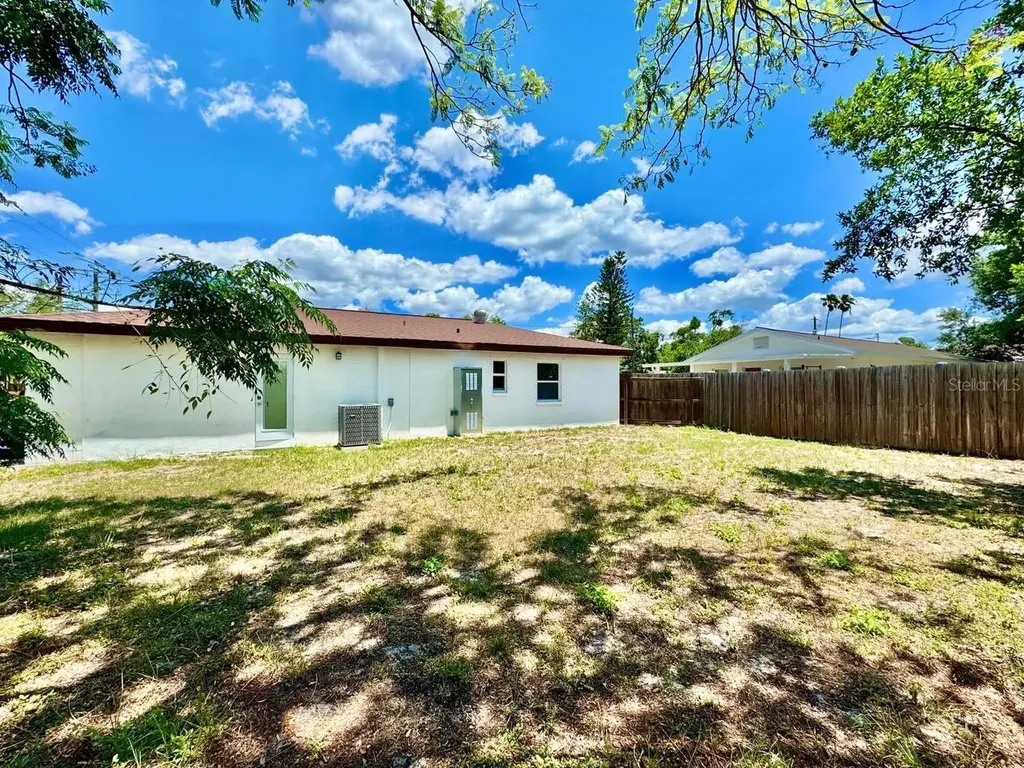 3814 W Tyson Avenue Tampa FL 33611