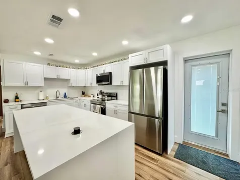 3814 W Tyson Avenue Tampa FL 33611