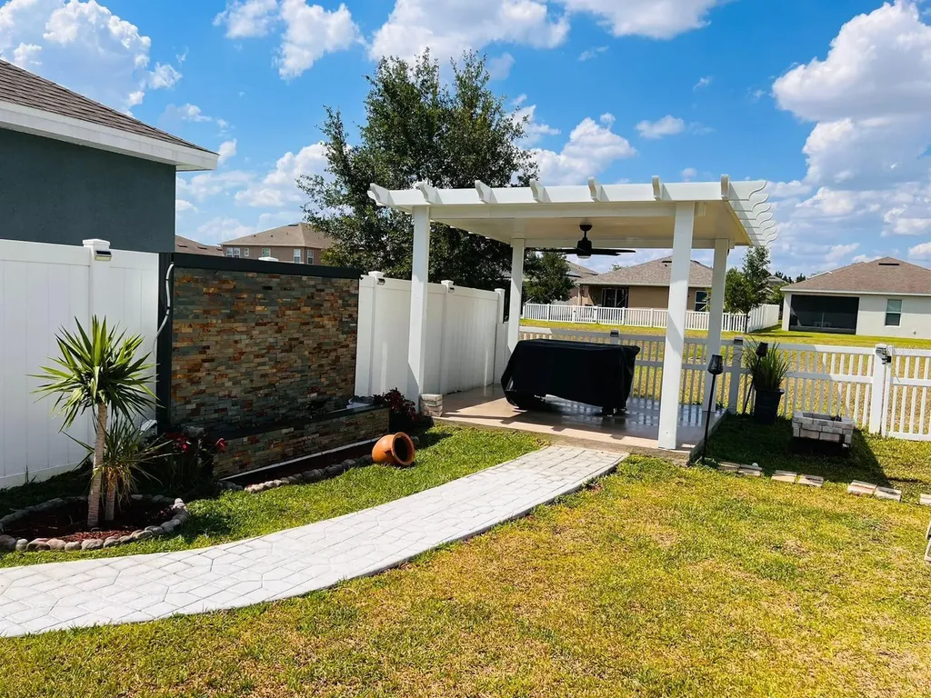 2342 Beacon Landing Circle Orlando FL 32824