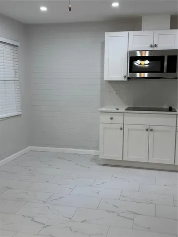 145 10th Avenue N St Petersburg FL 33701