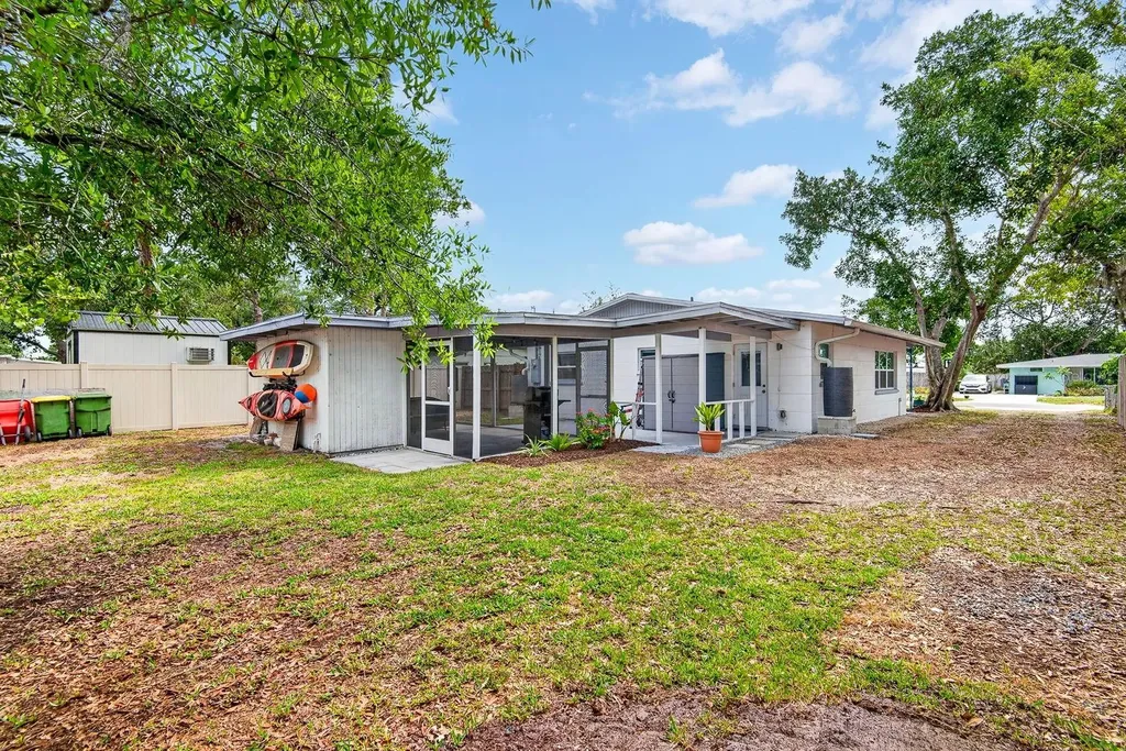 916 Pattison Avenue Sarasota FL 34237
