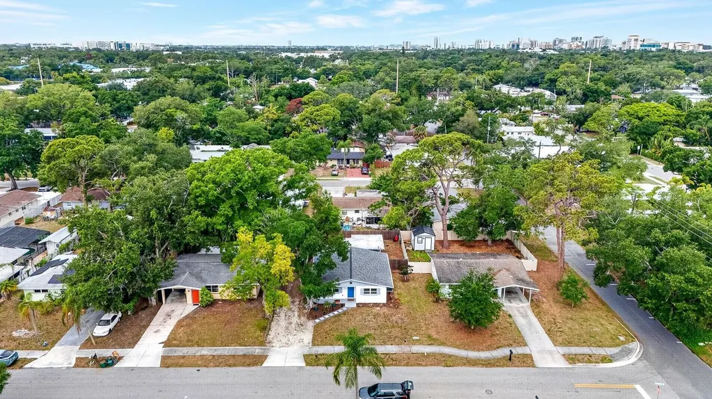 916 Pattison Avenue Sarasota FL 34237