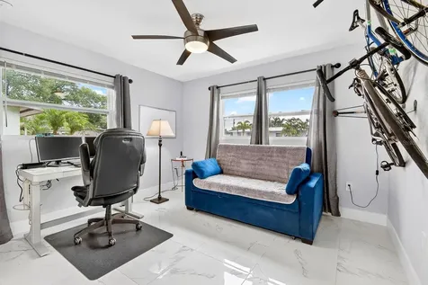 916 Pattison Avenue Sarasota FL 34237