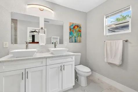 916 Pattison Avenue Sarasota FL 34237