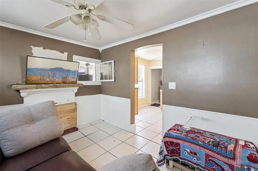 207 Mary Avenue New Smyrna Beach FL 32168