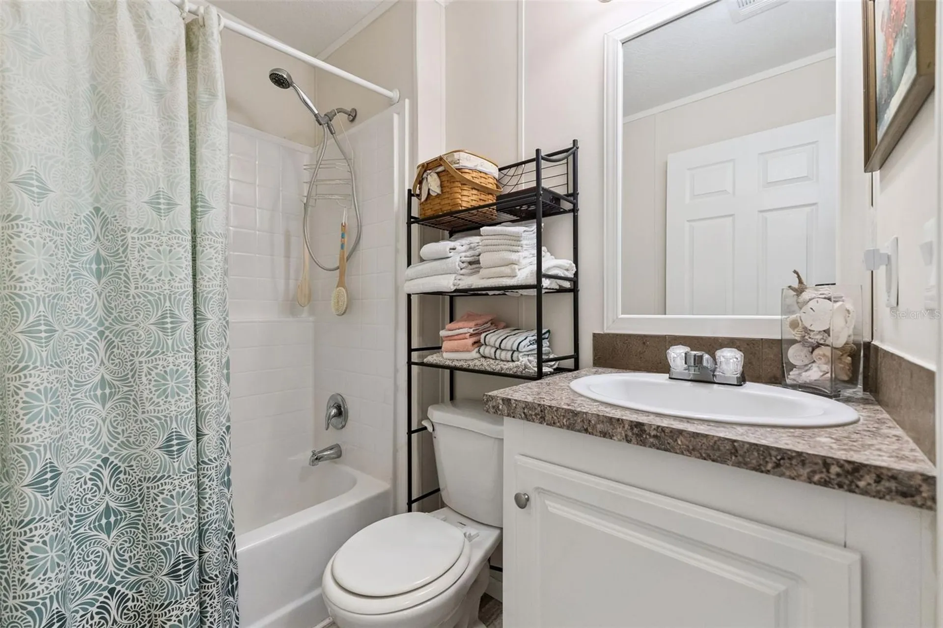 207 Mary Avenue New Smyrna Beach FL 32168