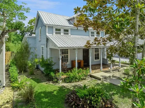 207 Mary Avenue New Smyrna Beach FL 32168