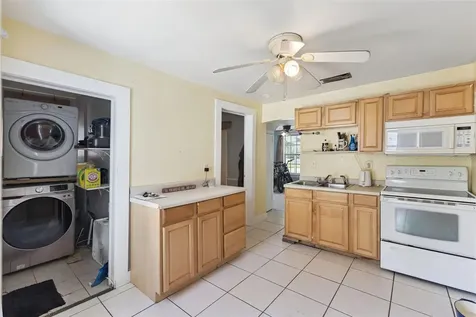 207 Mary Avenue New Smyrna Beach FL 32168