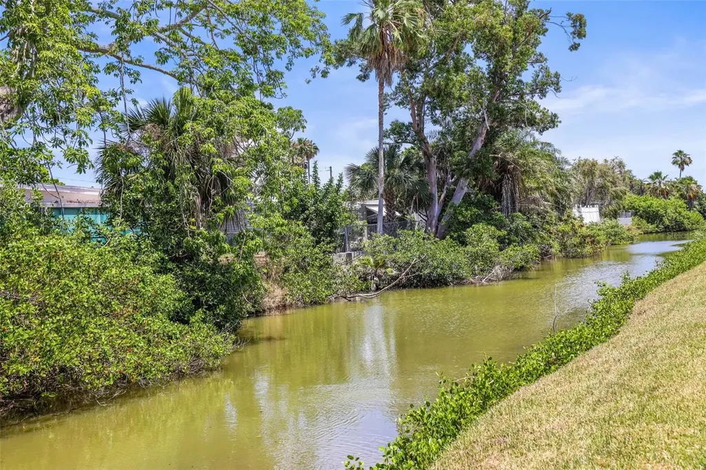 4565 Duhme Road St Petersburg FL 33708