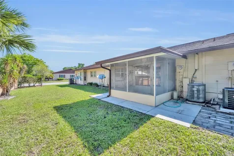 2 Villa Villar Court Deland FL 32724