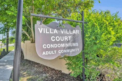 2 Villa Villar Court Deland FL 32724