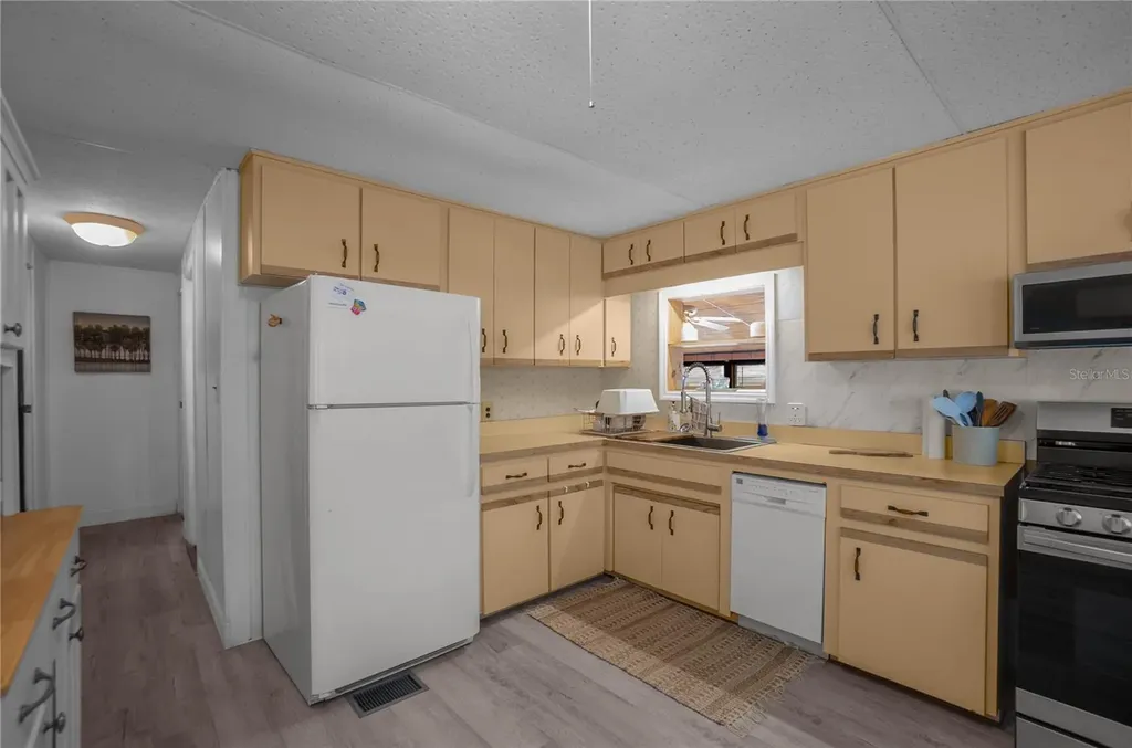 4556 E Shorewood Drive Hernando FL 34442