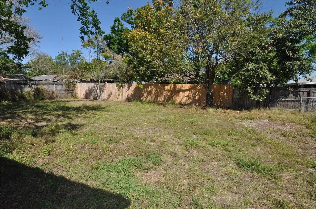 1743 Avenue C NE Winter Haven FL 33881