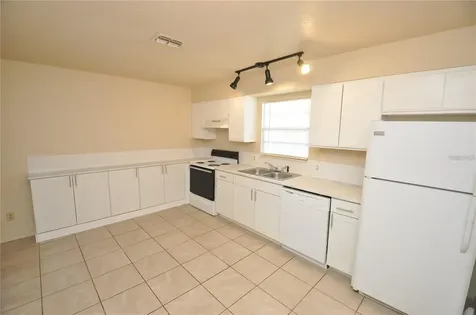 1743 Avenue C NE Winter Haven FL 33881