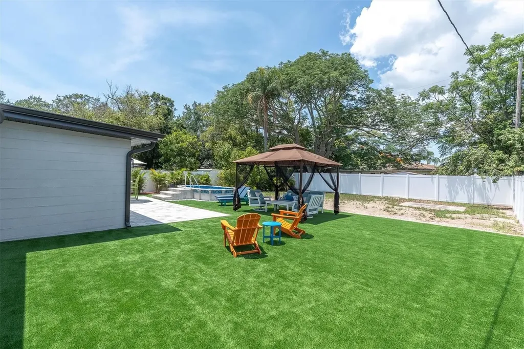 11133 100th Avenue Seminole FL 33772
