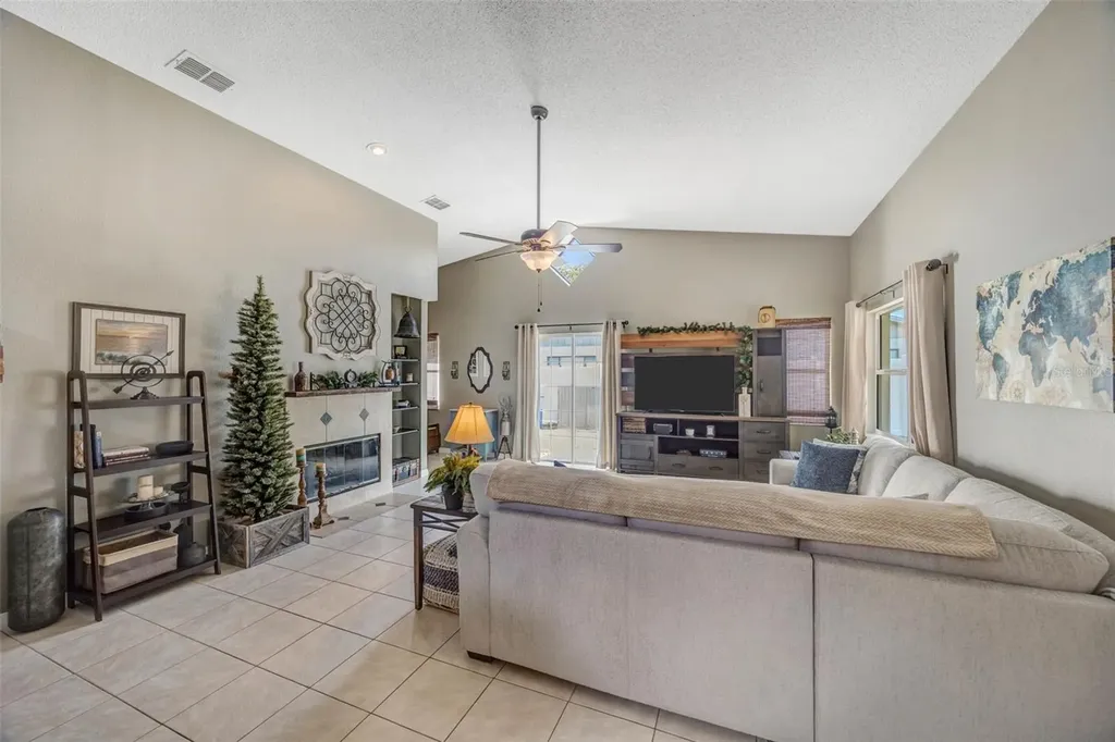 13423 Laraway Drive Riverview FL 33579