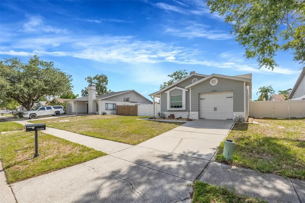 13423 Laraway Drive Riverview FL 33579