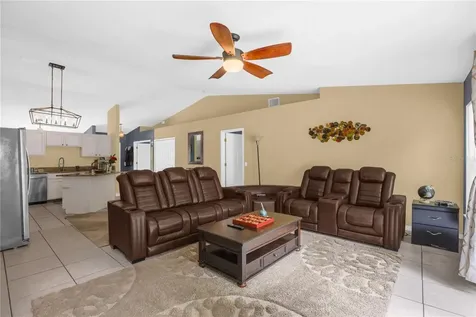 2940 Evans Drive Kissimmee FL 34758