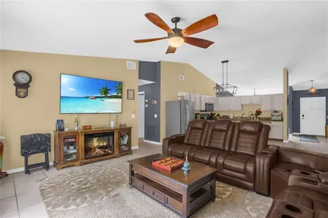 2940 Evans Drive Kissimmee FL 34758