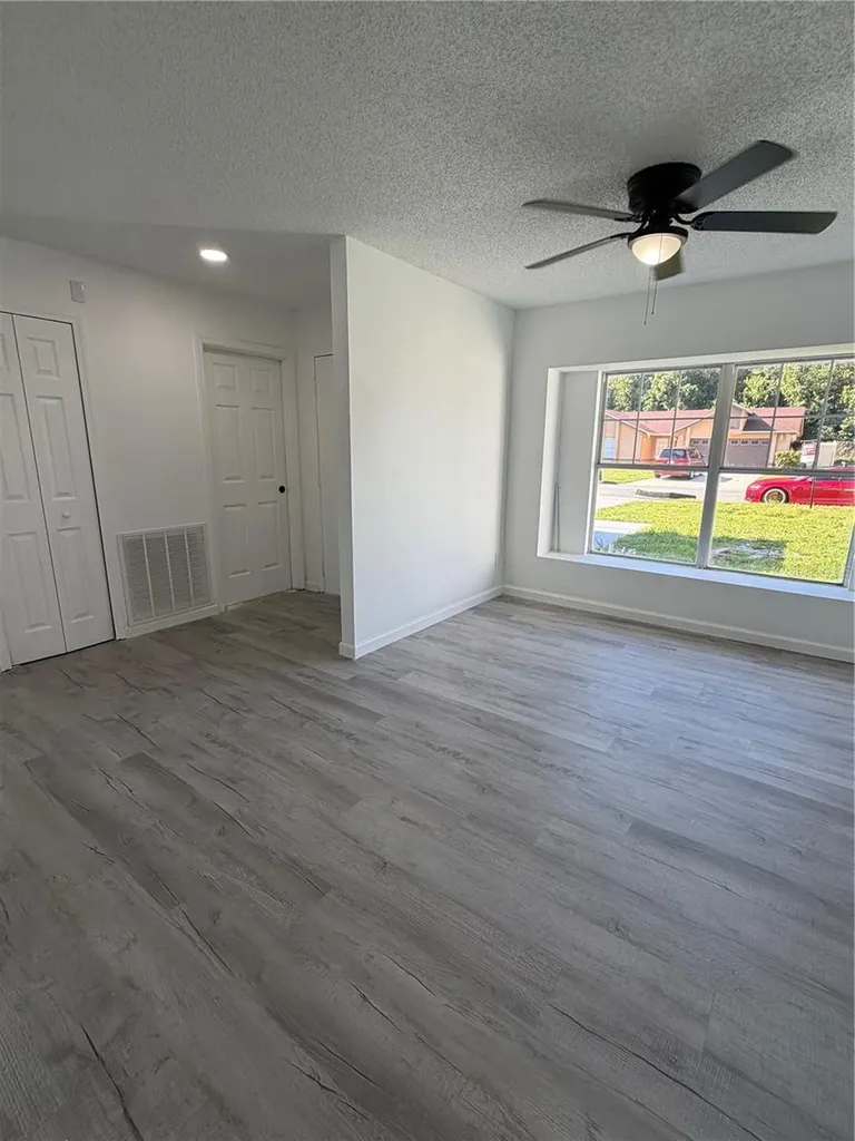303 Silk Oak Drive Kissimmee FL 34743