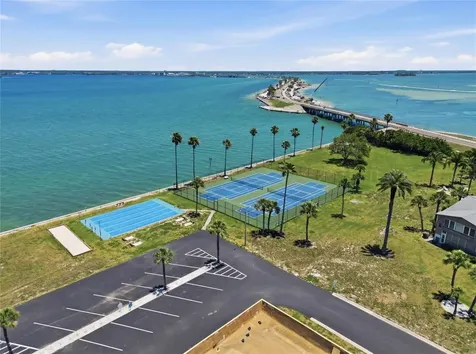 9 Forbes Place Dunedin FL 34698