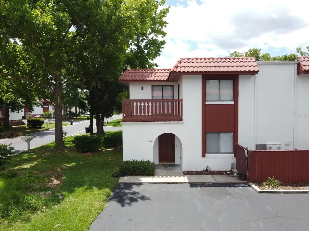 2118 Oak Meadow Circle South Daytona FL 32119