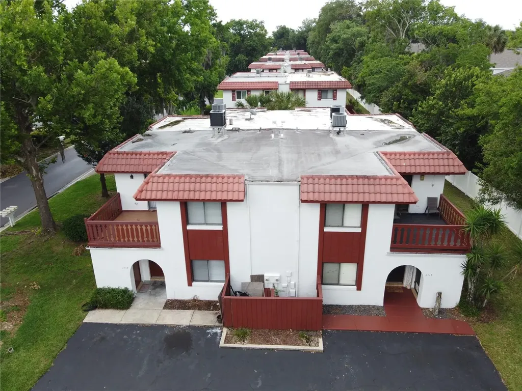 2118 Oak Meadow Circle South Daytona FL 32119