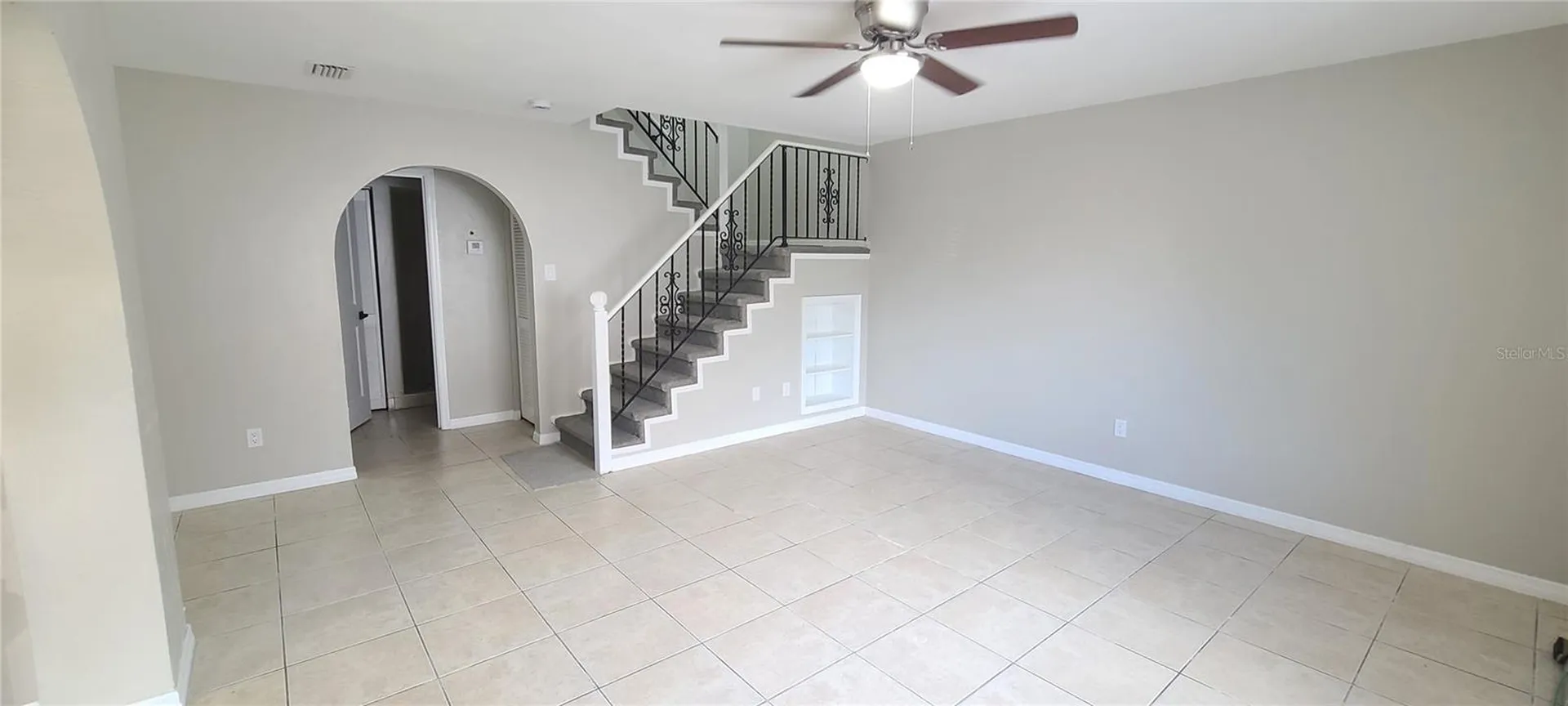 2118 Oak Meadow Circle South Daytona FL 32119