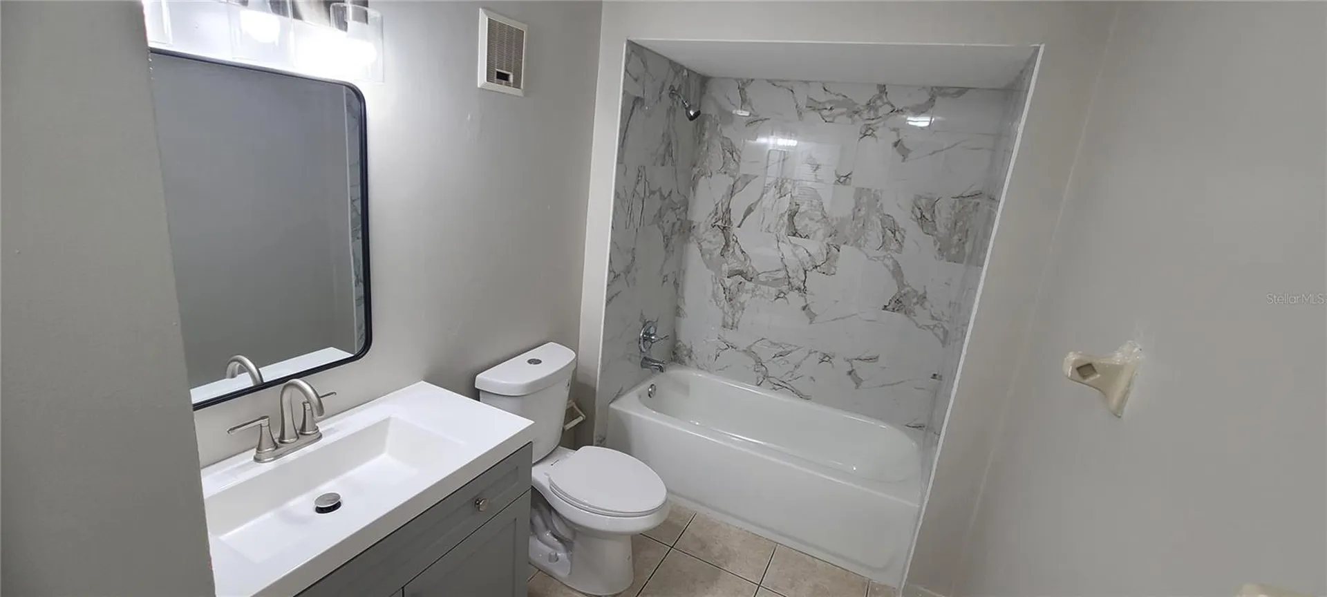 2118 Oak Meadow Circle South Daytona FL 32119