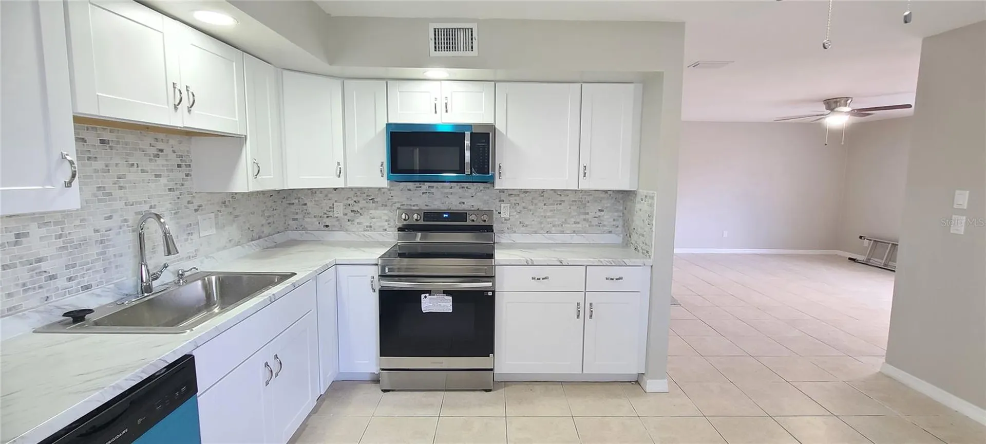 2118 Oak Meadow Circle South Daytona FL 32119