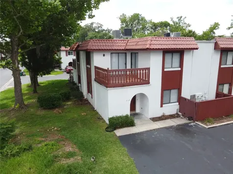 2118 Oak Meadow Circle South Daytona FL 32119