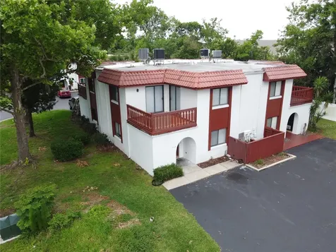 2118 Oak Meadow Circle South Daytona FL 32119