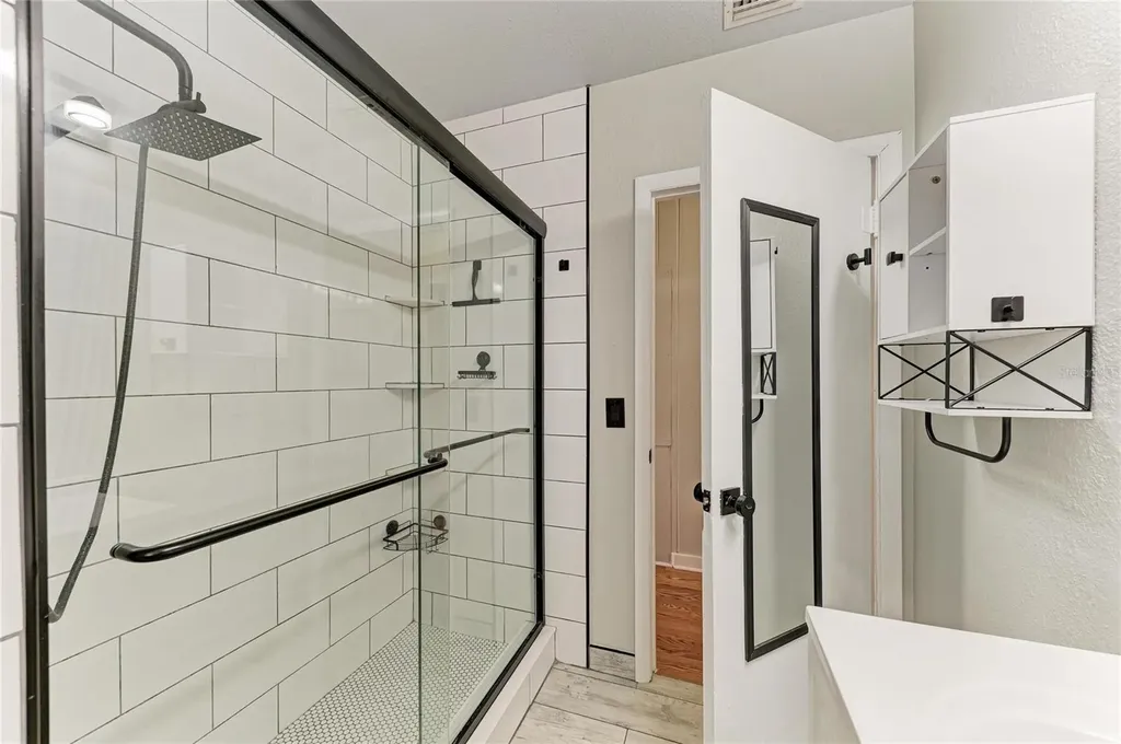 939 N Lockwood Ridge Road Sarasota FL 34237