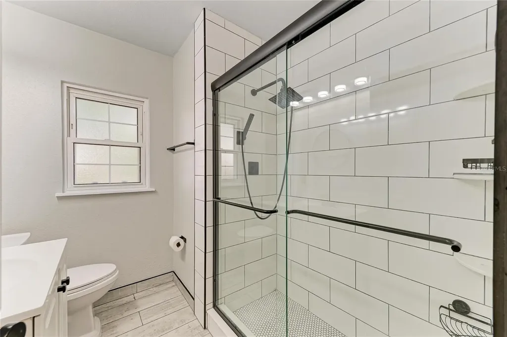 939 N Lockwood Ridge Road Sarasota FL 34237
