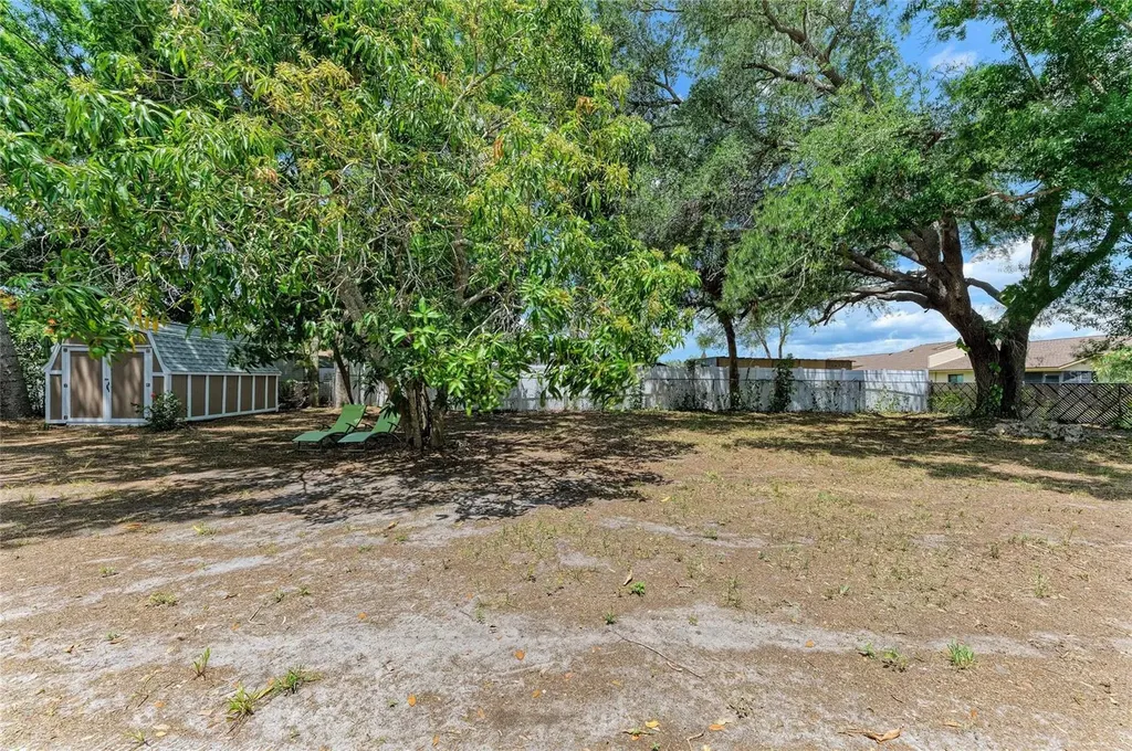 939 N Lockwood Ridge Road Sarasota FL 34237