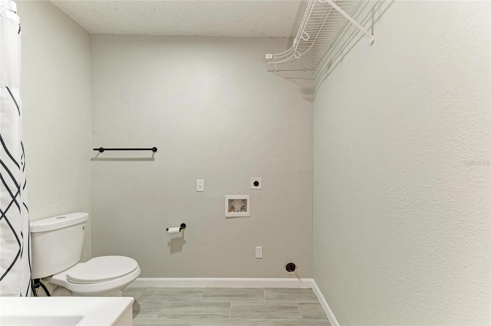939 N Lockwood Ridge Road Sarasota FL 34237