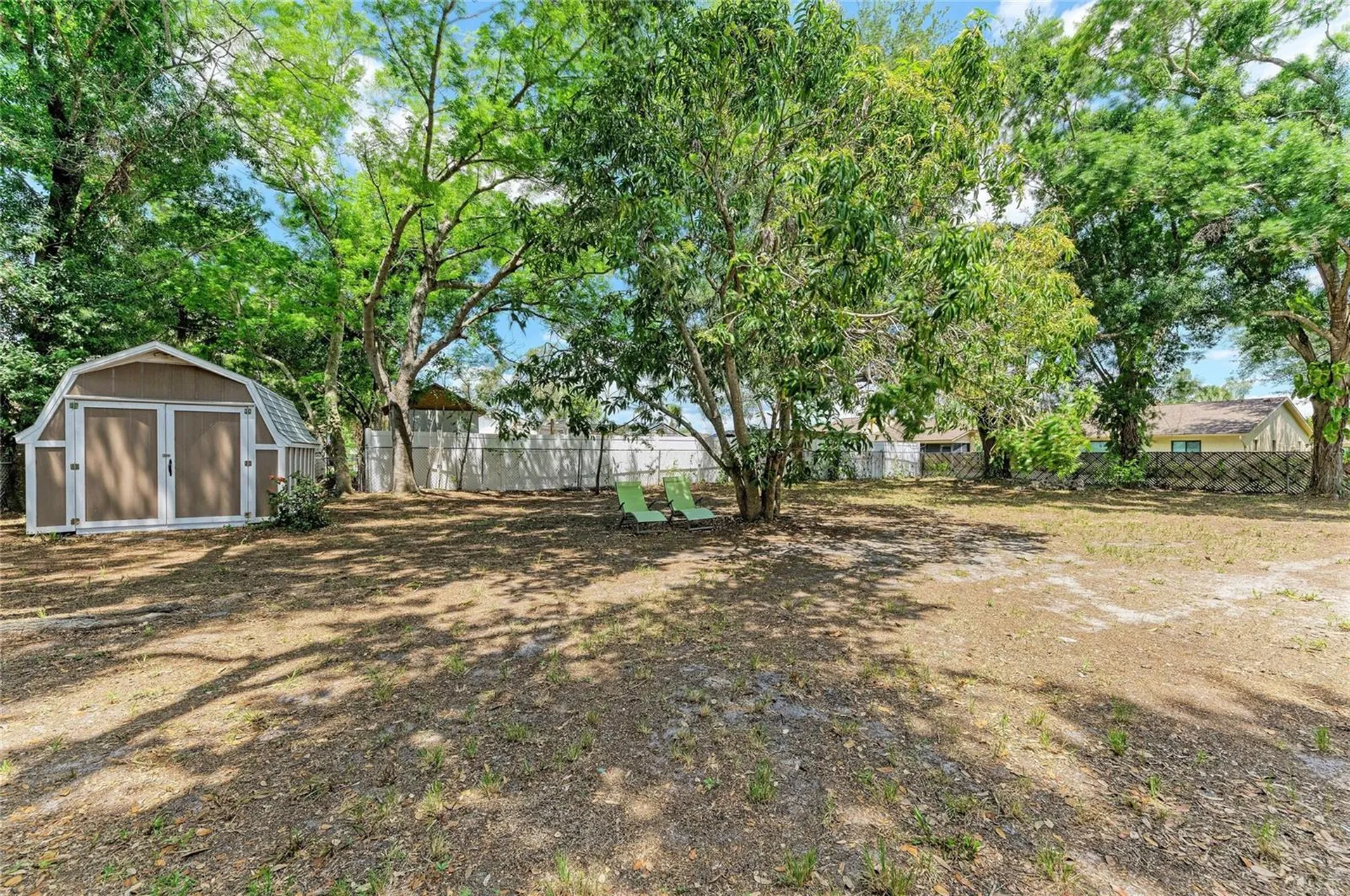 939 N Lockwood Ridge Road Sarasota FL 34237