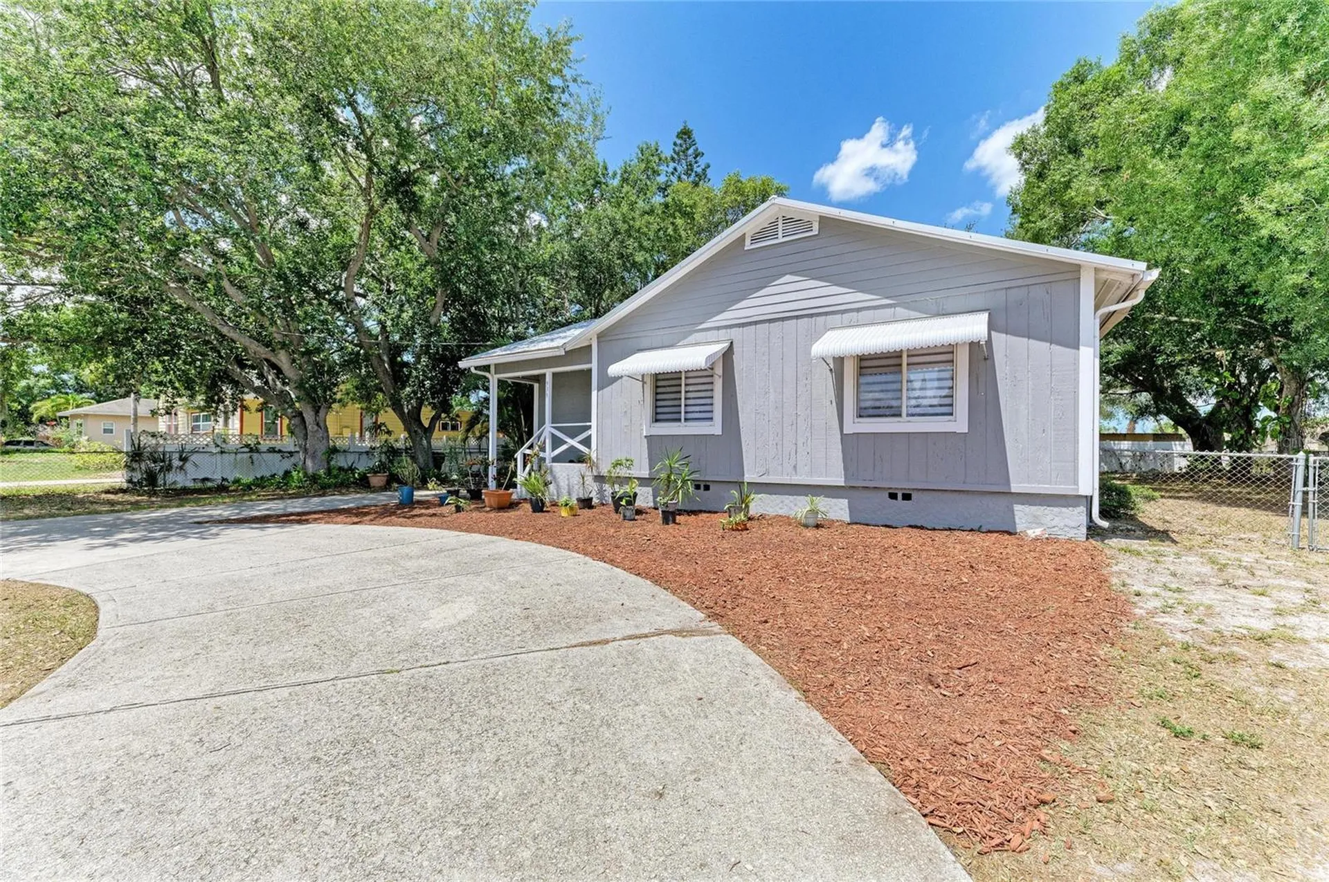 939 N Lockwood Ridge Road Sarasota FL 34237
