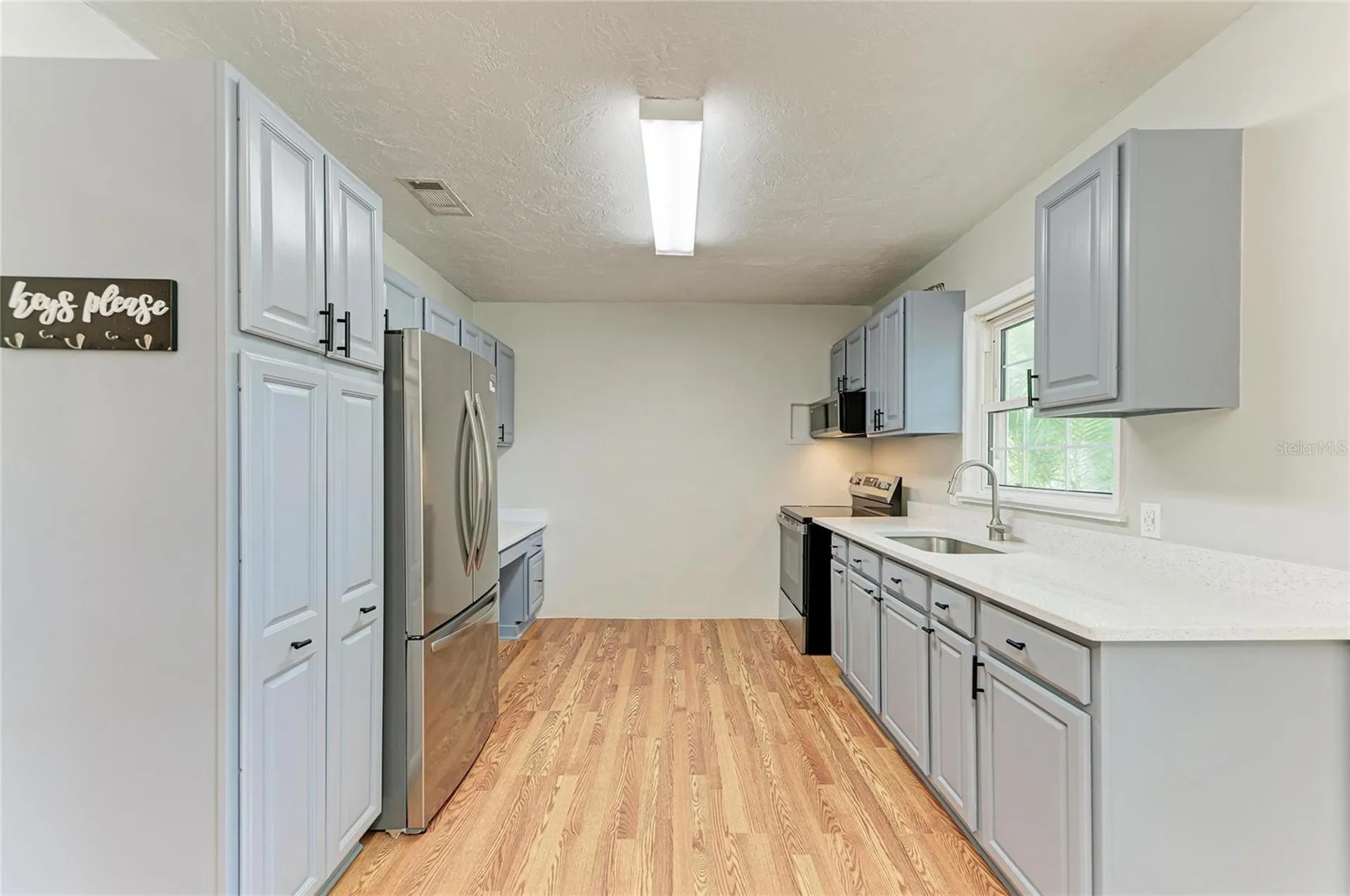 939 N Lockwood Ridge Road Sarasota FL 34237