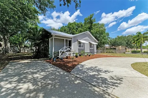 939 N Lockwood Ridge Road Sarasota FL 34237