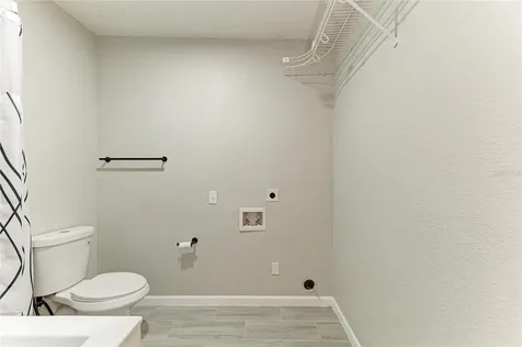 939 N Lockwood Ridge Road Sarasota FL 34237