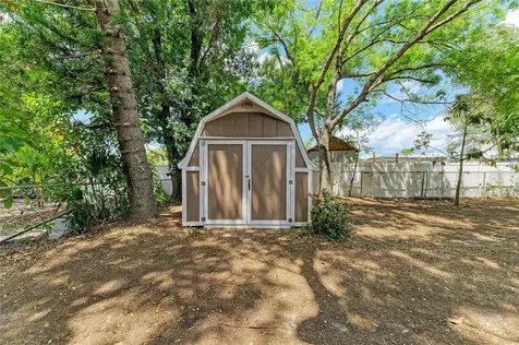 939 N Lockwood Ridge Road Sarasota FL 34237