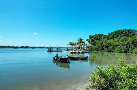 939 N Lockwood Ridge Road Sarasota FL 34237
