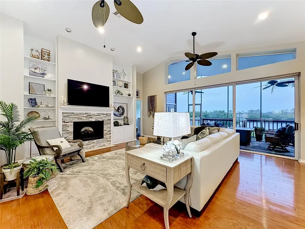 2021 North Pointe Alexis Drive Tarpon Springs FL 34689