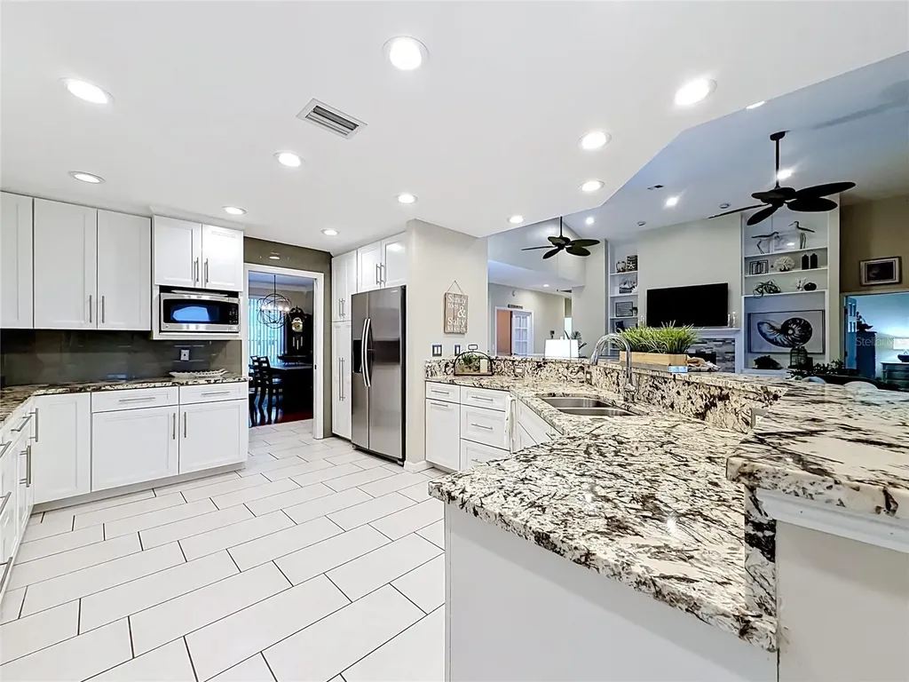 2021 North Pointe Alexis Drive Tarpon Springs FL 34689