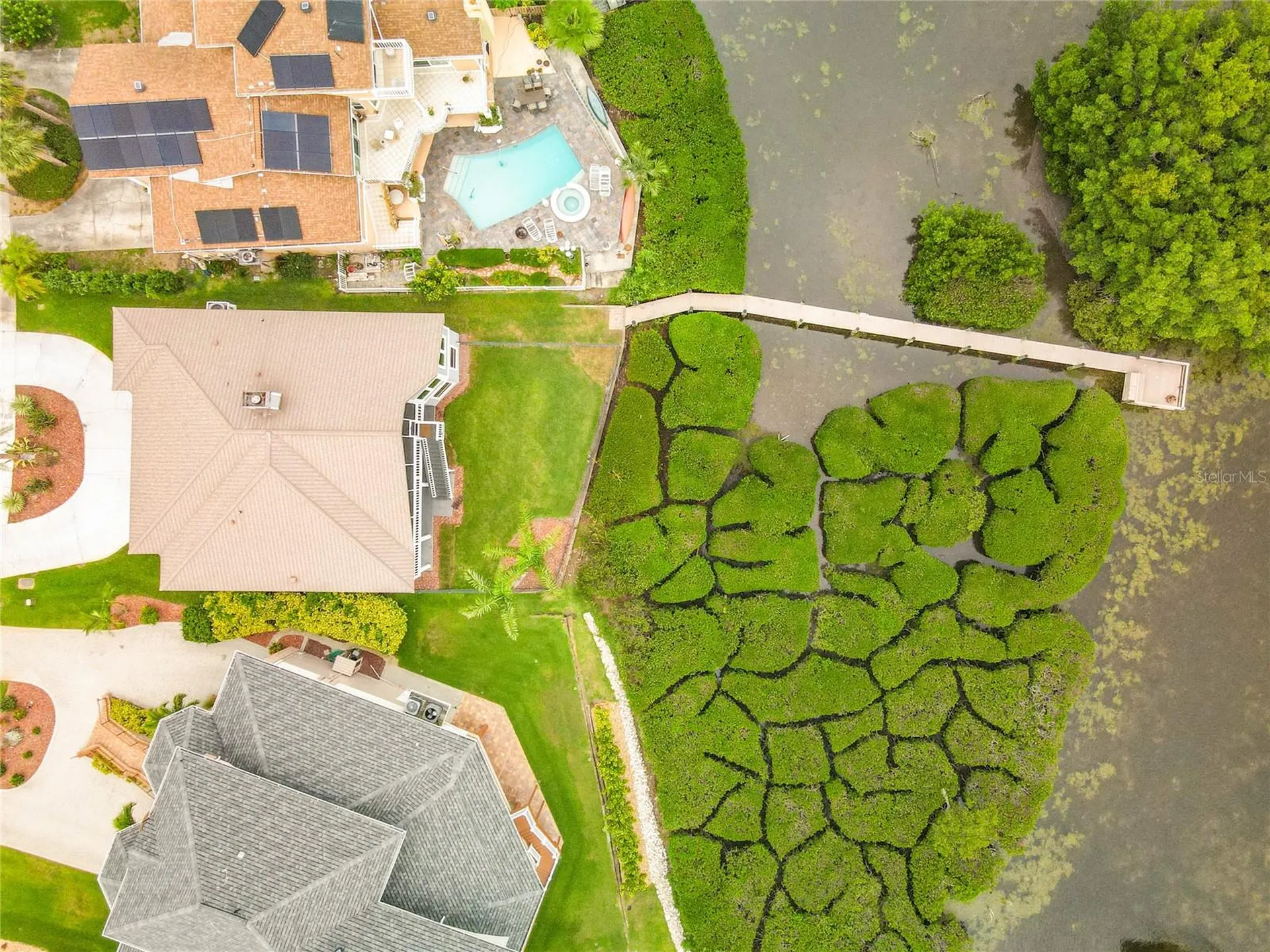 2021 North Pointe Alexis Drive Tarpon Springs FL 34689