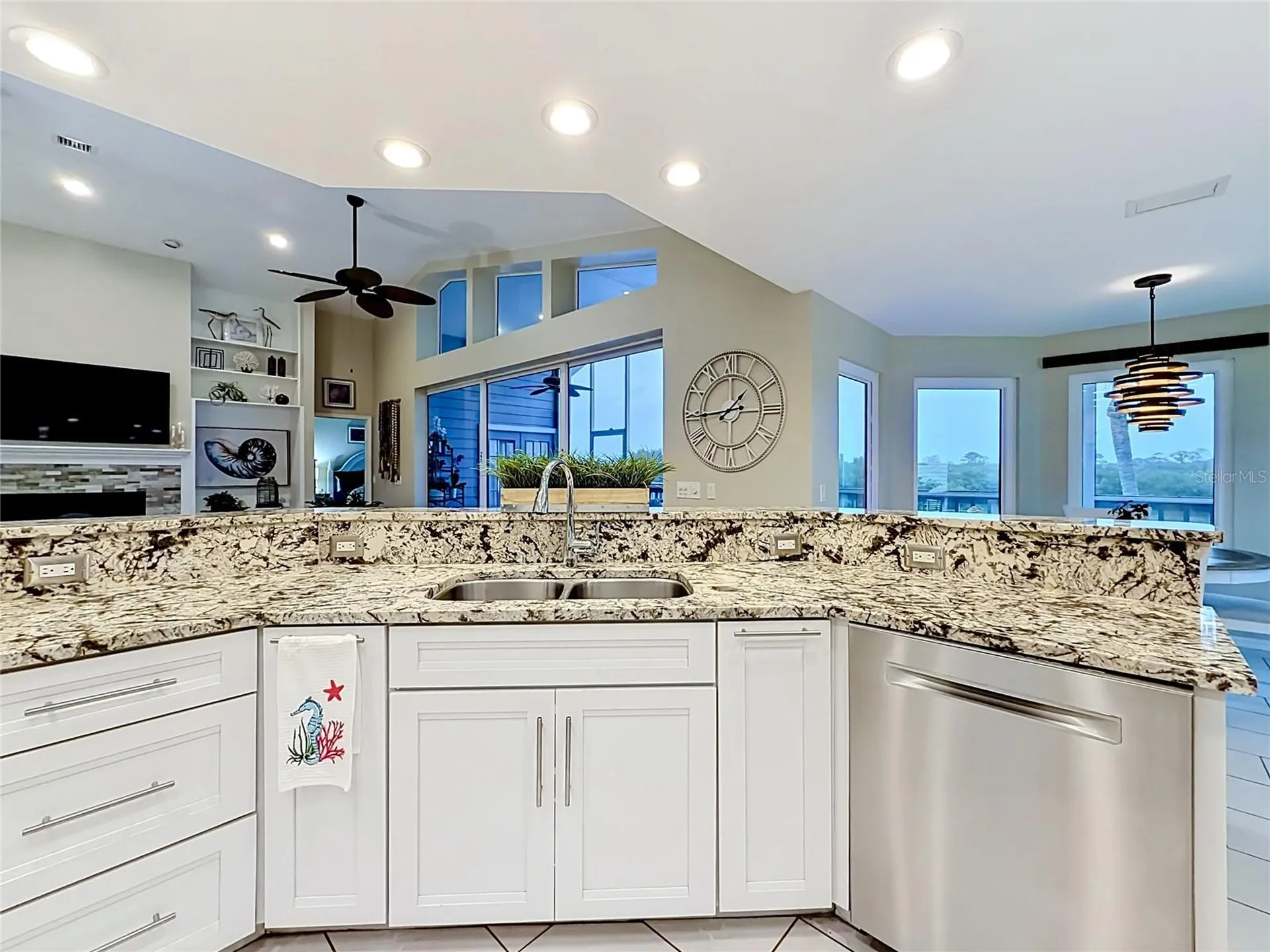 2021 North Pointe Alexis Drive Tarpon Springs FL 34689