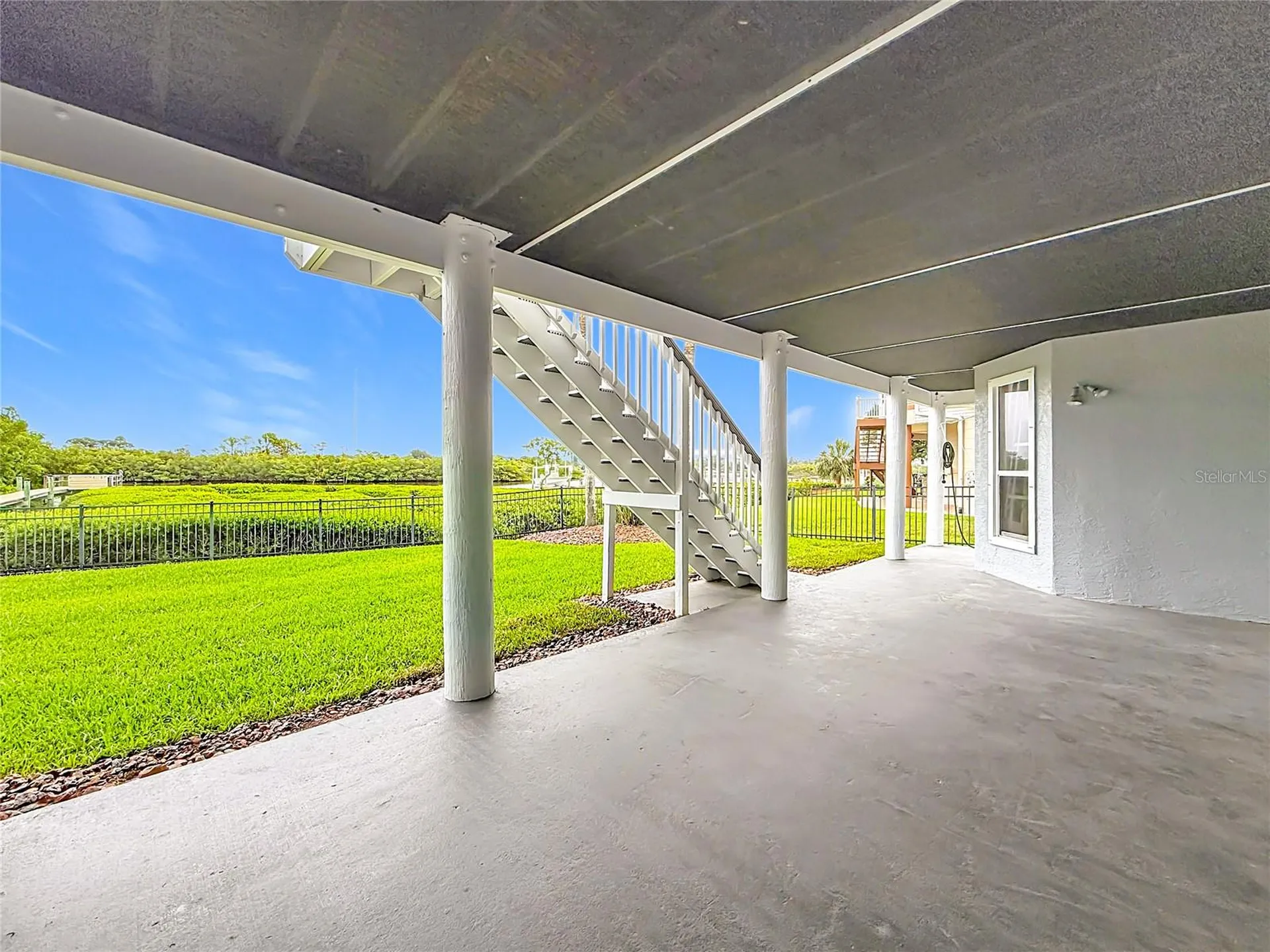 2021 North Pointe Alexis Drive Tarpon Springs FL 34689