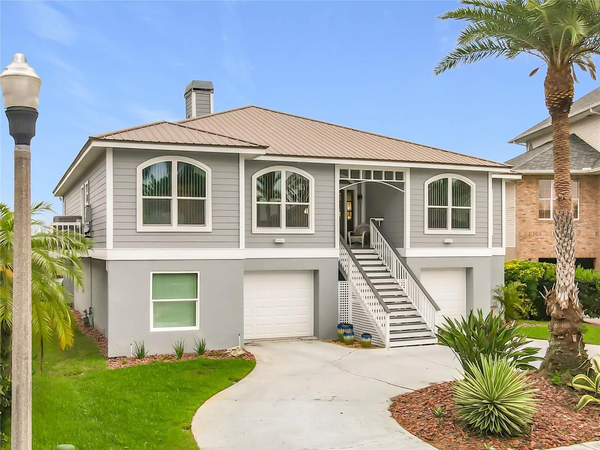 2021 North Pointe Alexis Drive Tarpon Springs FL 34689