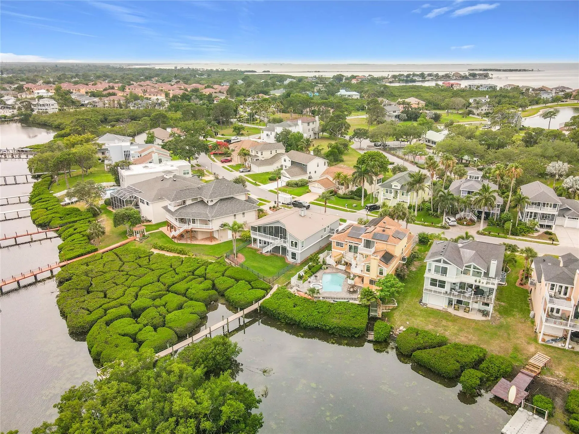 2021 North Pointe Alexis Drive Tarpon Springs FL 34689